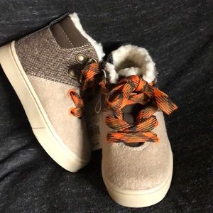 NEW Boy sneakers super cute